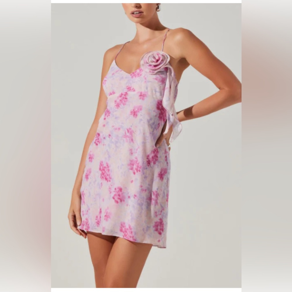 ASTR The Label Locklear Floral Mini Dress Size M #cocktail #casual #chic